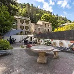 Le Petit Duc Holiday home Gincla