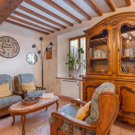 Le Petit Duc Vakantiehuis Gincla