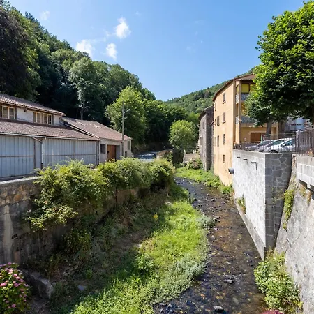 Vakantiehuis Le Petit Duc Gincla