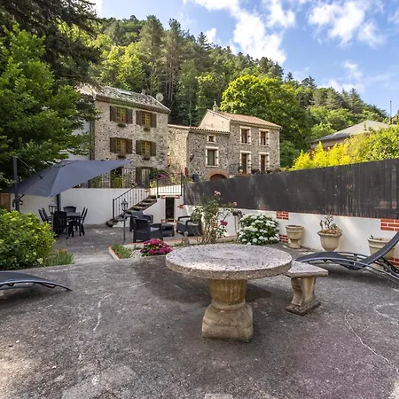 Casa de Férias Le Petit Duc Gincla
