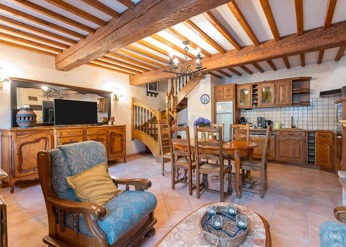 Nyaraló Le Petit Duc Gincla